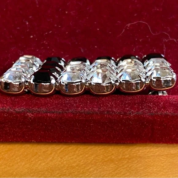 🍒3 for $33 🍒 Elegant Rhinstone Rectangular Pin Brooch - Picture 5 of 6